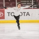 如何玩转澳门老虎机:深圳港澳通行证续签攻略(条件+流程) CDkeq